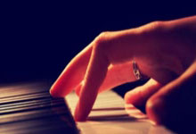 英超第30輪利物浦4-0曼聯 紅軍三叉戟全部進球.